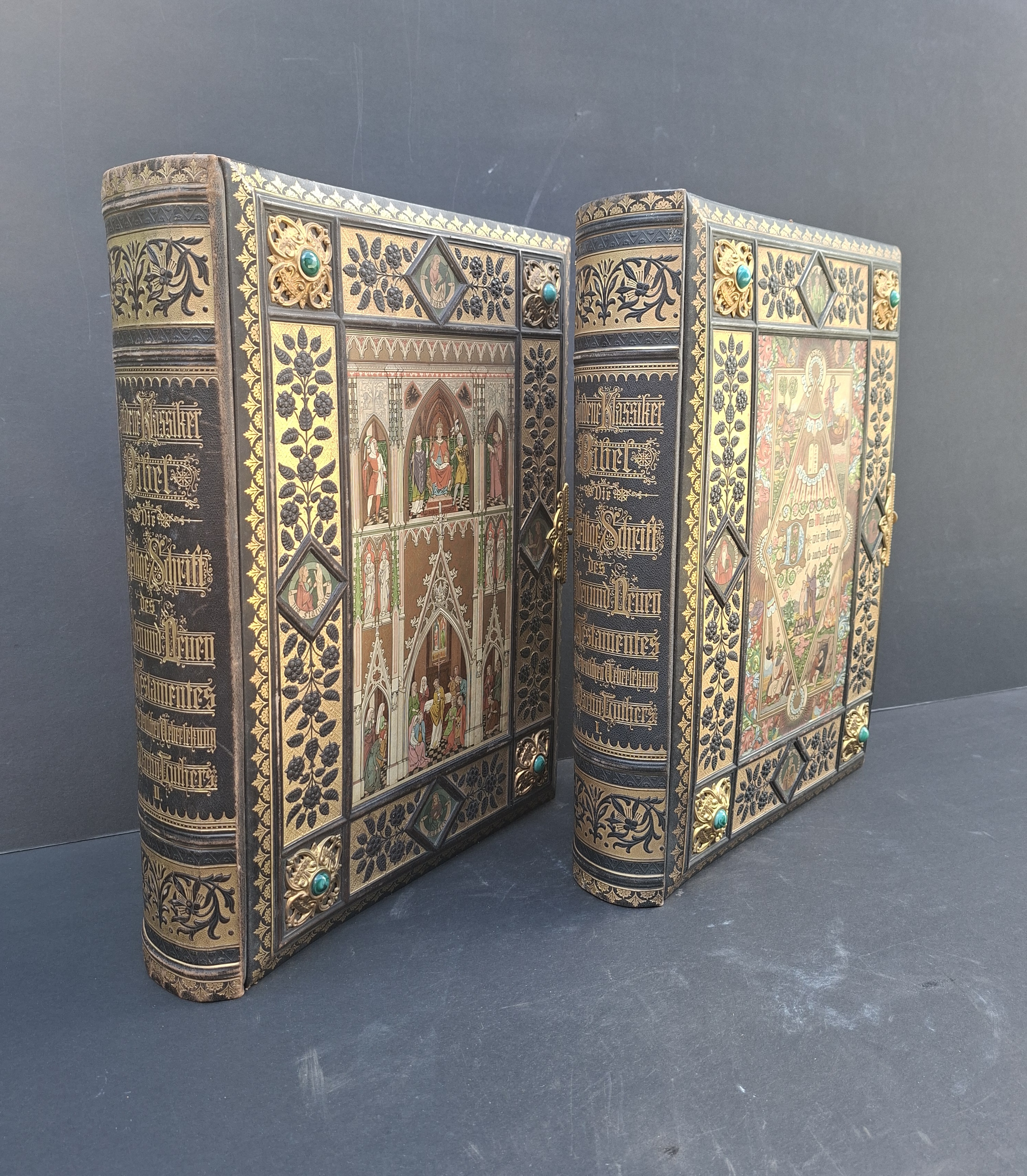 Biblija u dva sveska Biblija u dva sveska